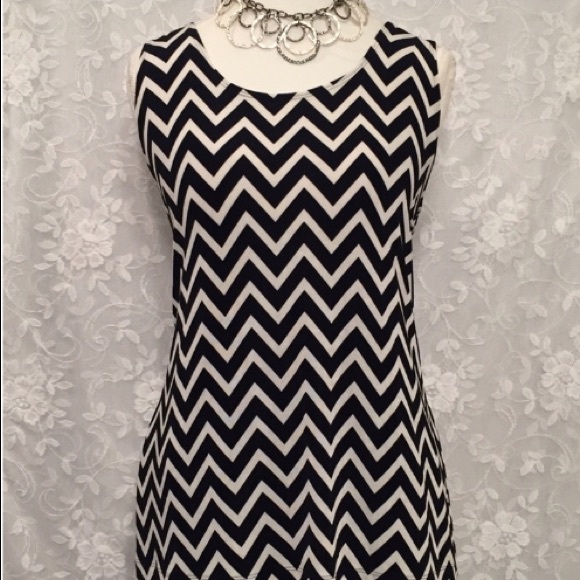 Chico's Tops - CHICO'S CHEVRON TANK TOP!